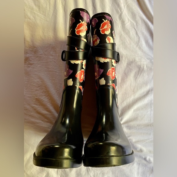 ⭐️Coach Black Floral Winter & Rain Boots⭐️ - Picture 2 of 13